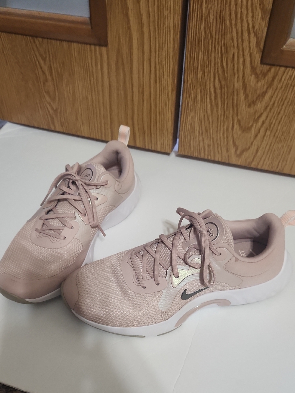 Nike Womens Renew In Season TR 11 Running Shoes Size 7.5 Pink Oxford